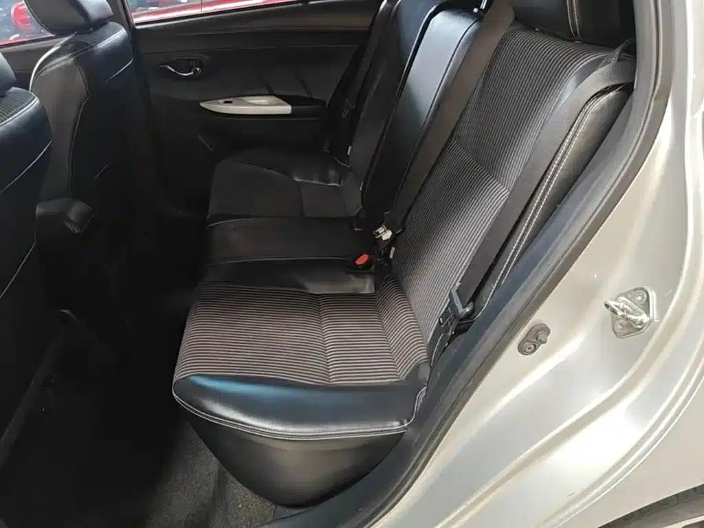 YARiS L Zhixuan 2015 1.5G Automatic Dynamic Sunroof Special Edition — миниатюра 17