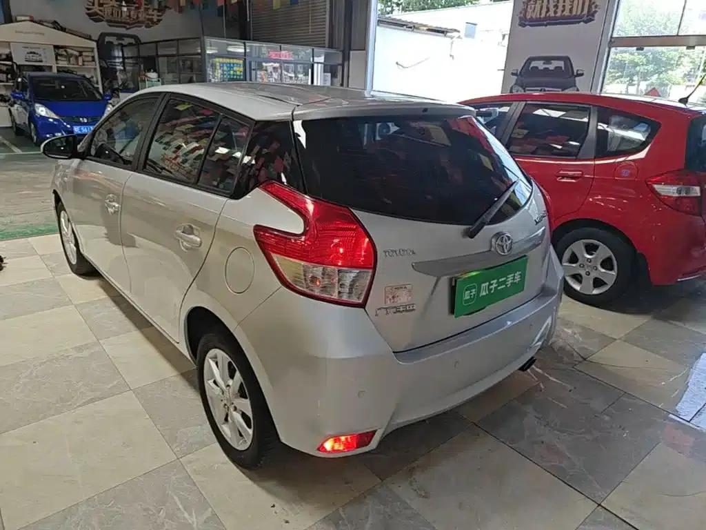 YARiS L Zhixuan 2015 1.5G Automatic Dynamic Sunroof Special Edition — миниатюра 5