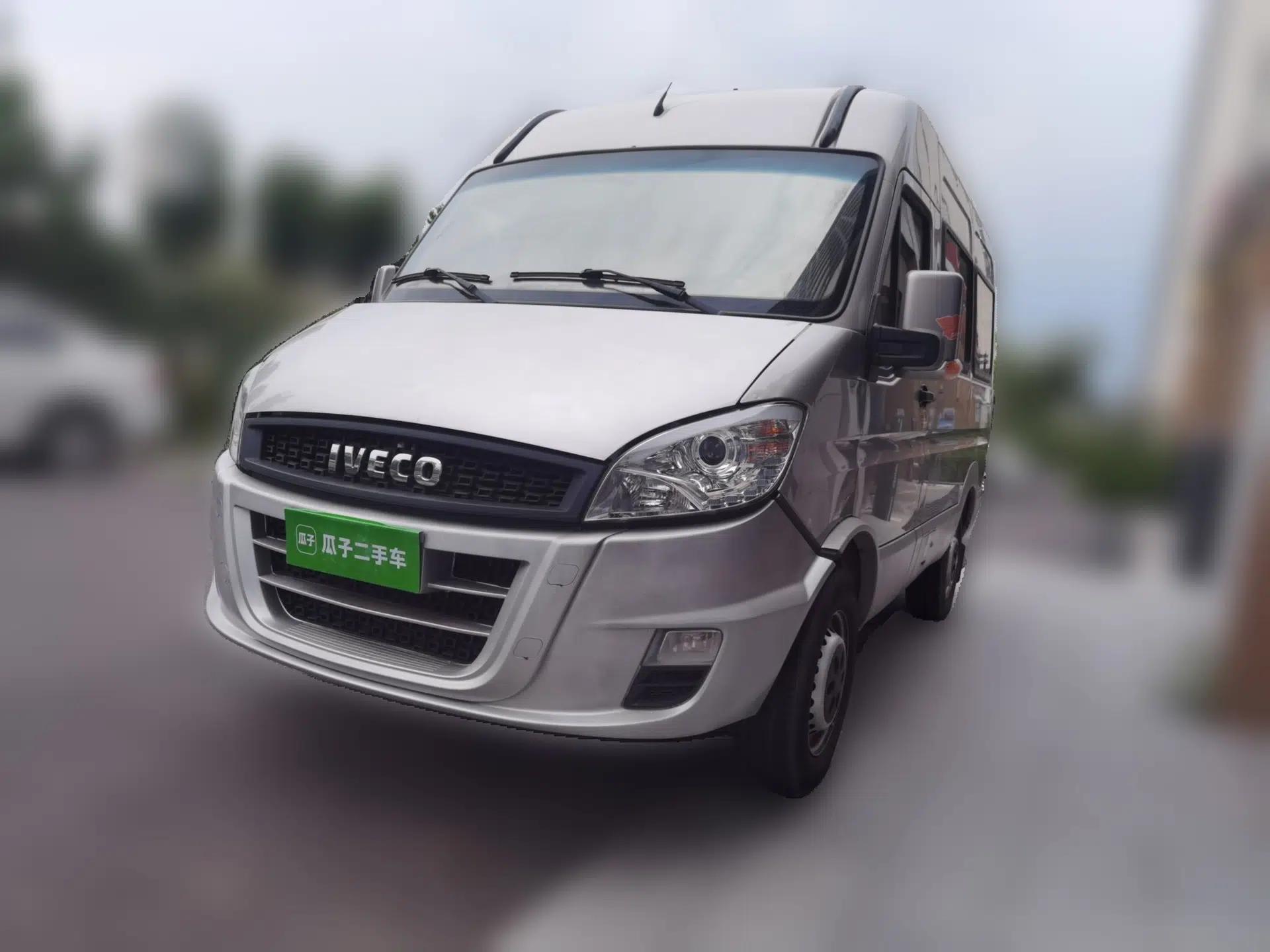 Iveco Power Daily Iveco Bodi 2018, 2.5-liter manual, 9-seater, high-roof, diesel-powered — миниатюра 1