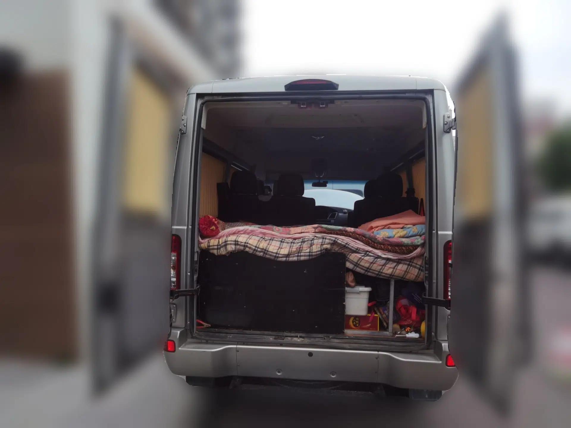 Iveco Power Daily Iveco Bodi 2018, 2.5-liter manual, 9-seater, high-roof, diesel-powered — миниатюра 19