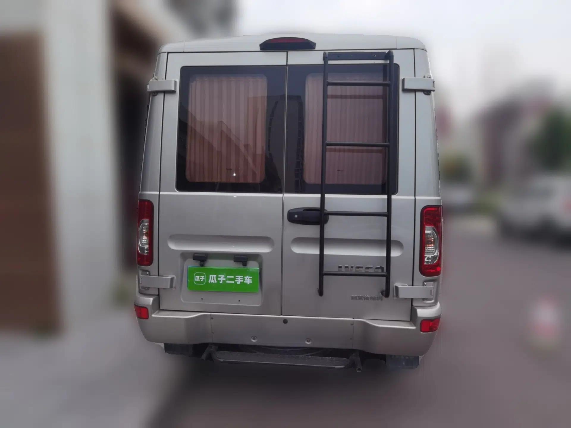 Iveco Power Daily Iveco Bodi 2018, 2.5-liter manual, 9-seater, high-roof, diesel-powered — миниатюра 5