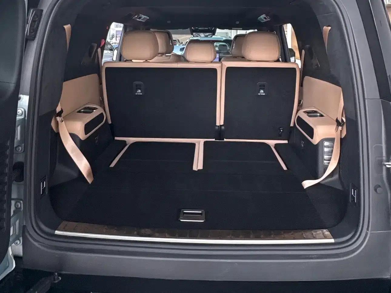 Leopard 8 2025 Smart & Brave Flagship Edition 7-Seater — миниатюра 16