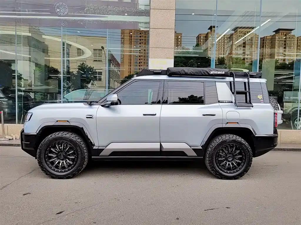 Leopard 8 2025 Smart & Brave Flagship Edition 7-Seater — миниатюра 3