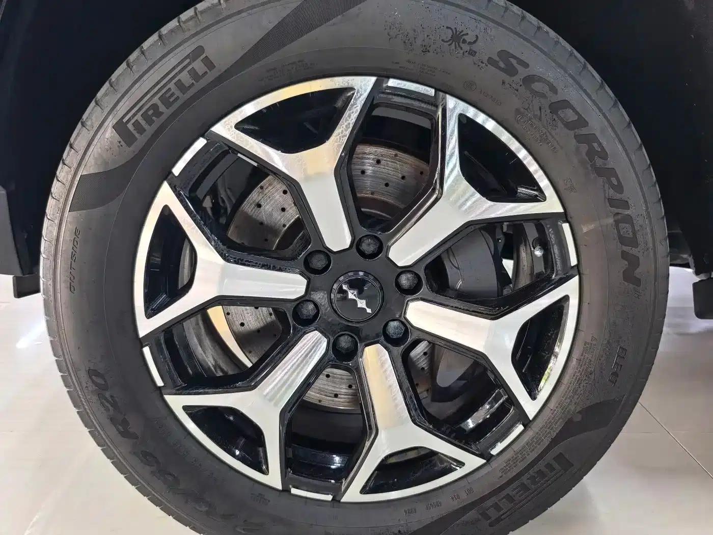Leopard 8 2025 Smart & Brave Flagship Edition 7-Seater — миниатюра 14