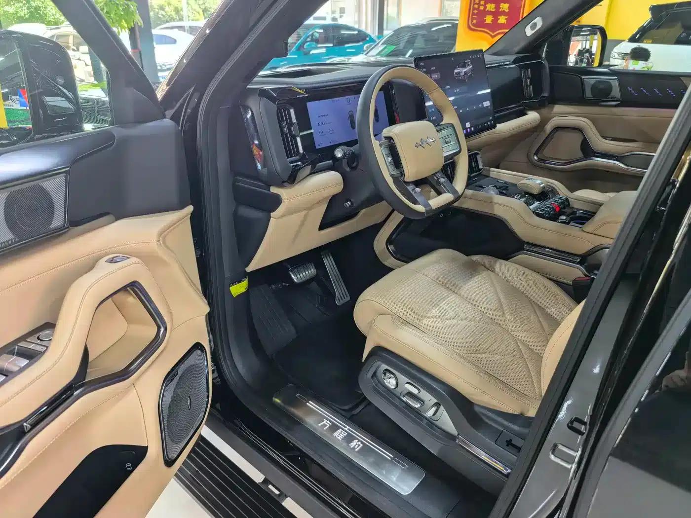 Leopard 8 2025 Smart & Brave Flagship Edition 7-Seater — миниатюра 4