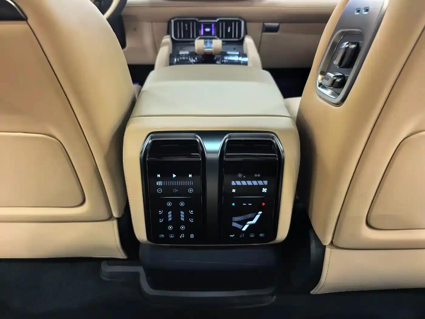 Leopard 8 2025 Smart & Brave Flagship Edition 7-Seater — миниатюра 6