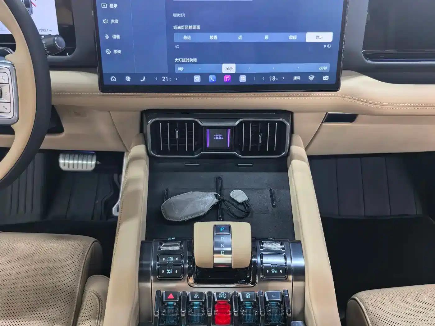 Leopard 8 2025 Smart & Brave Flagship Edition 7-Seater — миниатюра 8