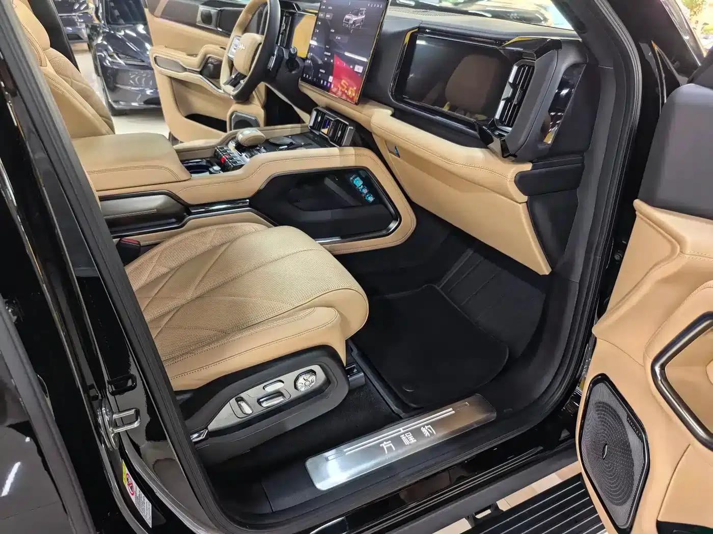 Leopard 8 2025 Smart & Brave Flagship Edition 7-Seater — миниатюра 10