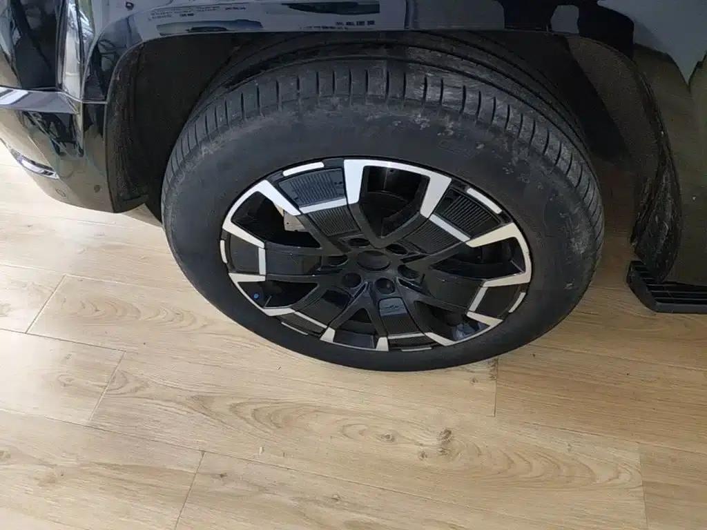 Leopard 8 2025 Smart & Brave Flagship Edition 7-Seater — миниатюра 25