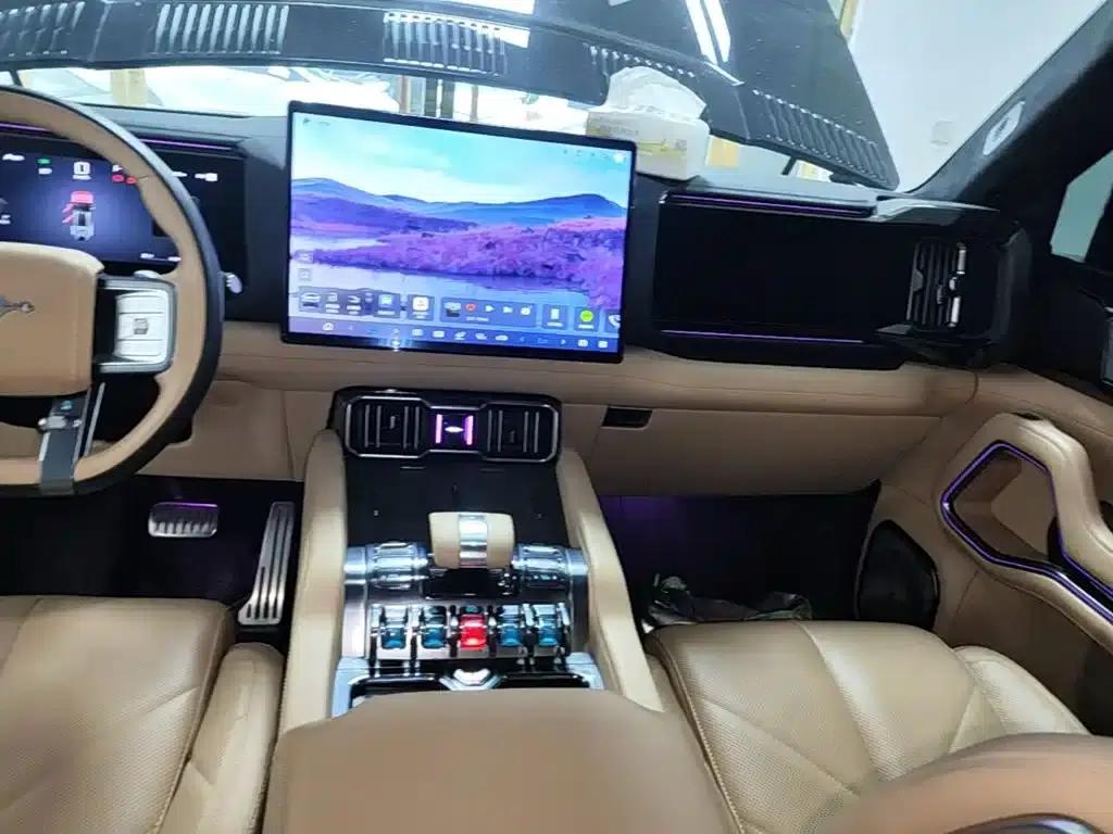 Leopard 8 2025 Smart & Brave Flagship Edition 7-Seater — миниатюра 9