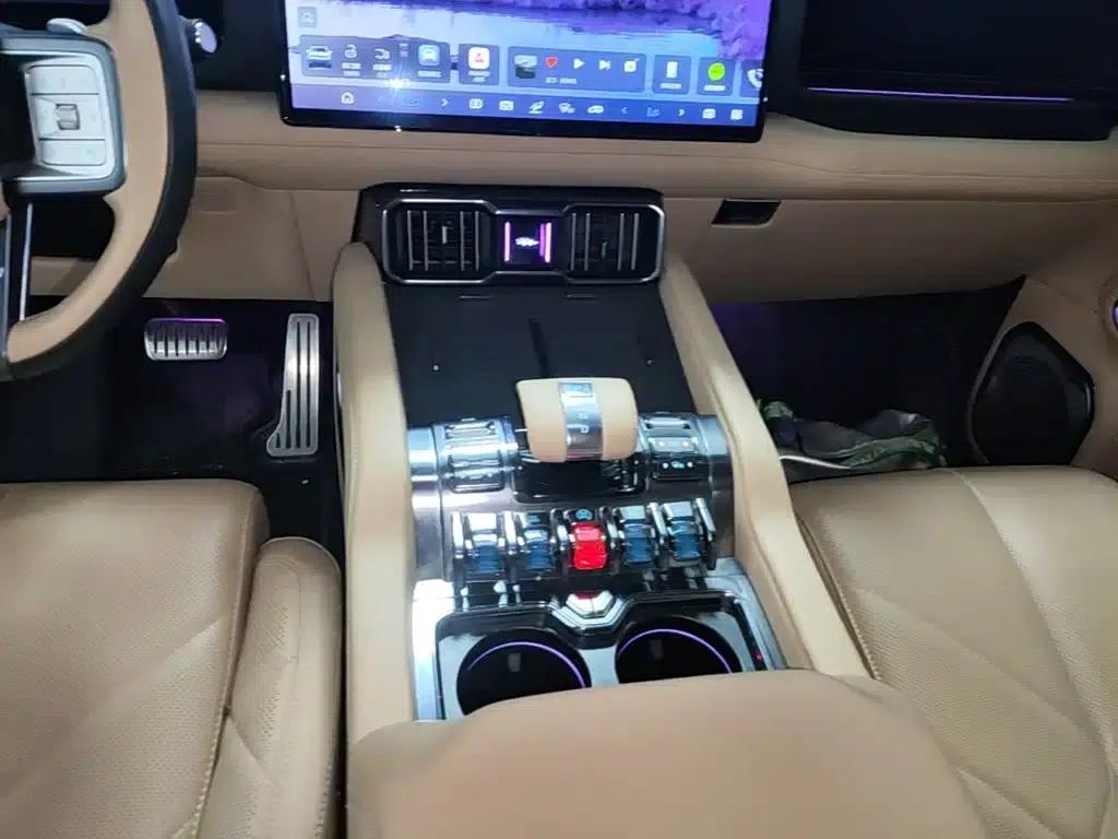 Leopard 8 2025 Smart & Brave Flagship Edition 7-Seater — миниатюра 10