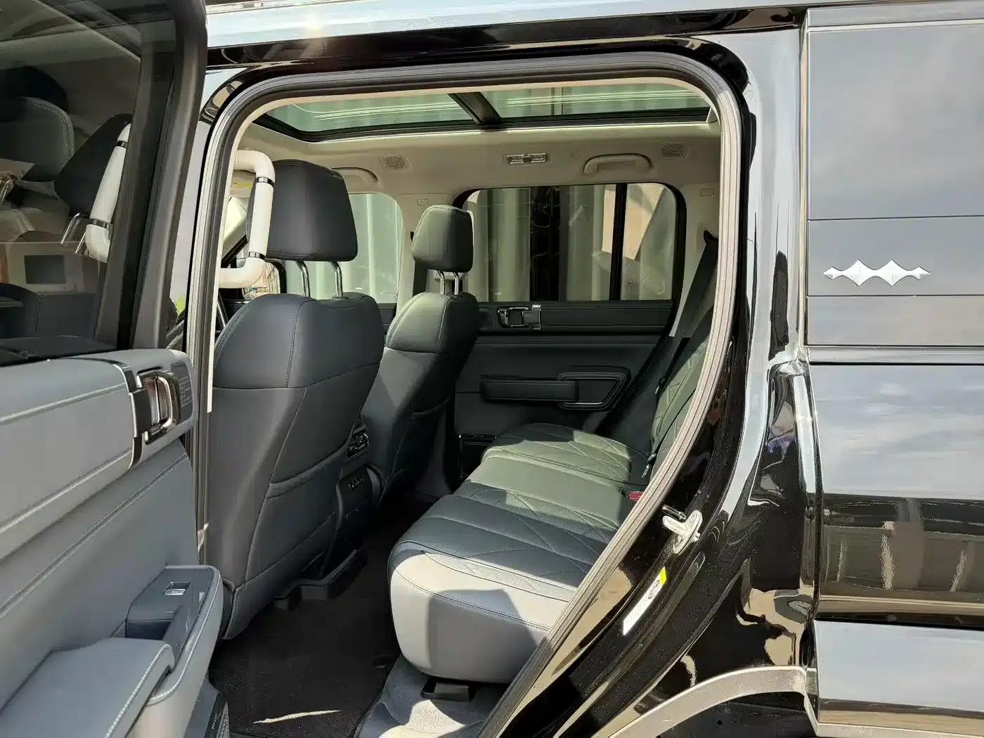 Leopard 5 2025 Model 125KM Sky God Intelligent Driving Max Edition — миниатюра 5