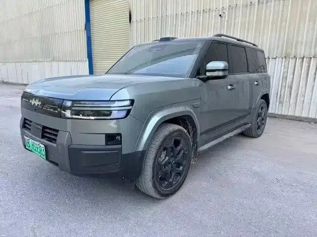Titanium 7 2025 Model 190KM 4WD Ultra Edition