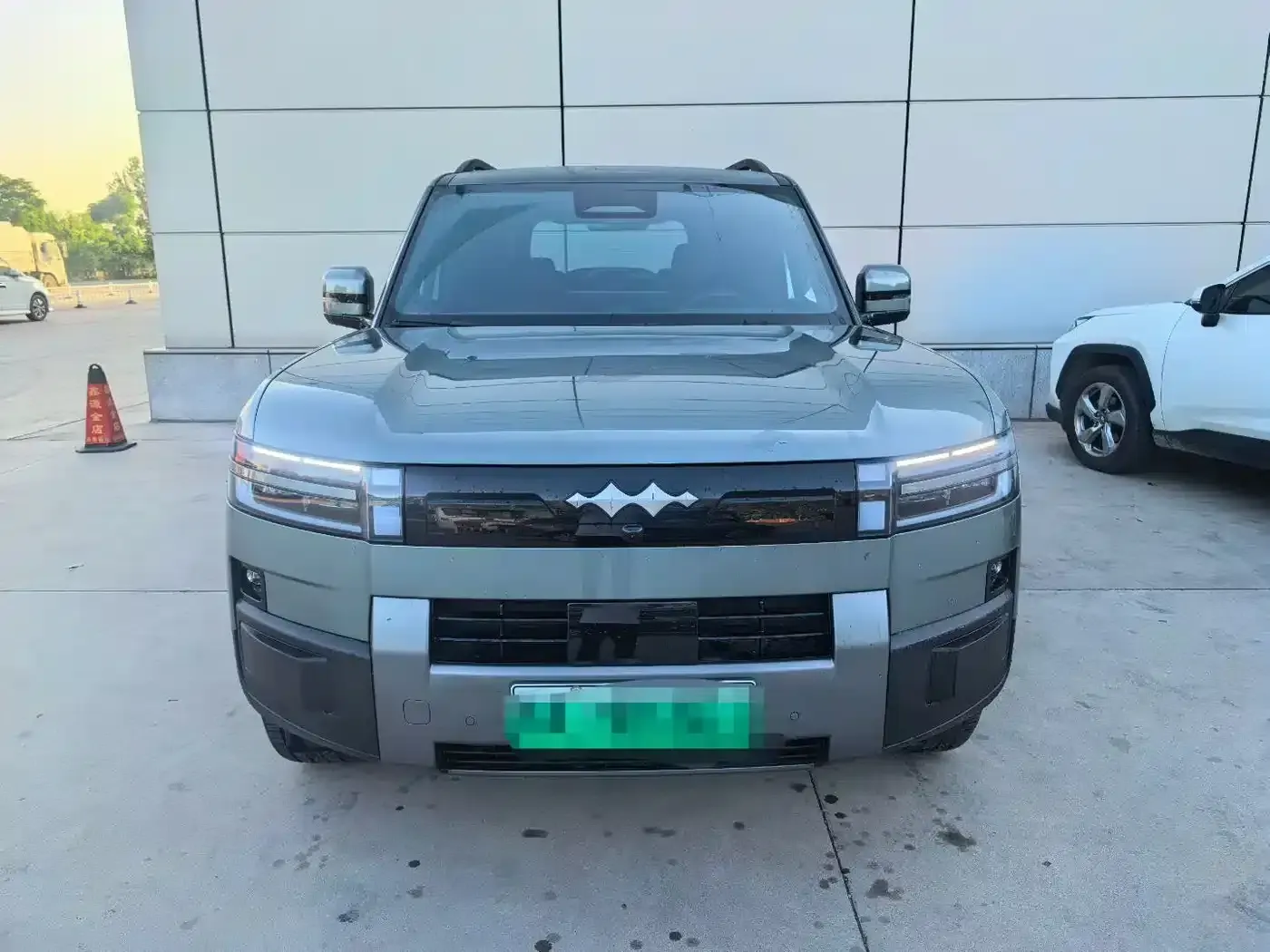 Titanium 7 2025 Model 200KM 2WD Max Edition — миниатюра 2