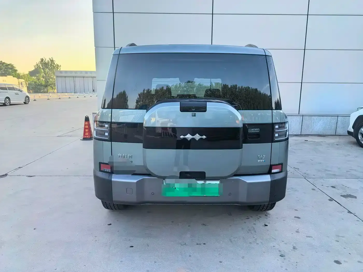 Titanium 7 2025 Model 200KM 2WD Max Edition — миниатюра 5