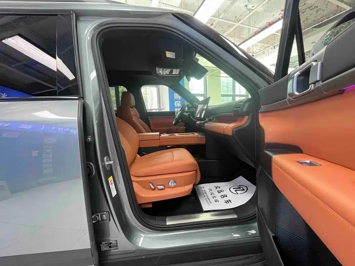 Titanium 7 2025 Model 200KM 2WD Max Edition — миниатюра 9