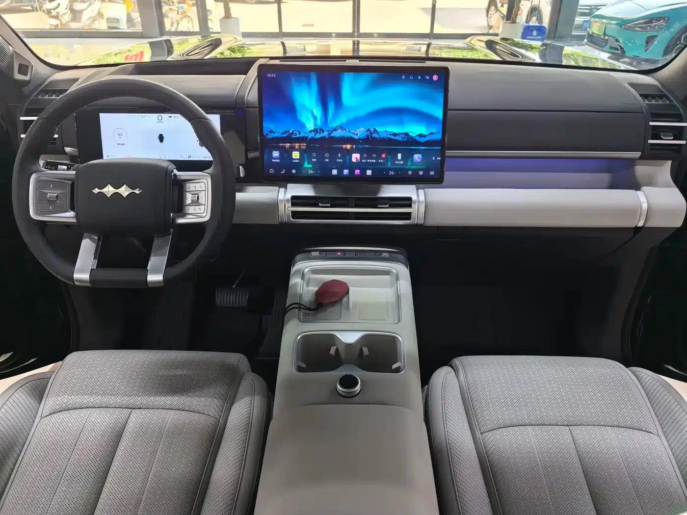 Titanium 7 2025 Model 190KM 4WD Ultra Edition — миниатюра 7