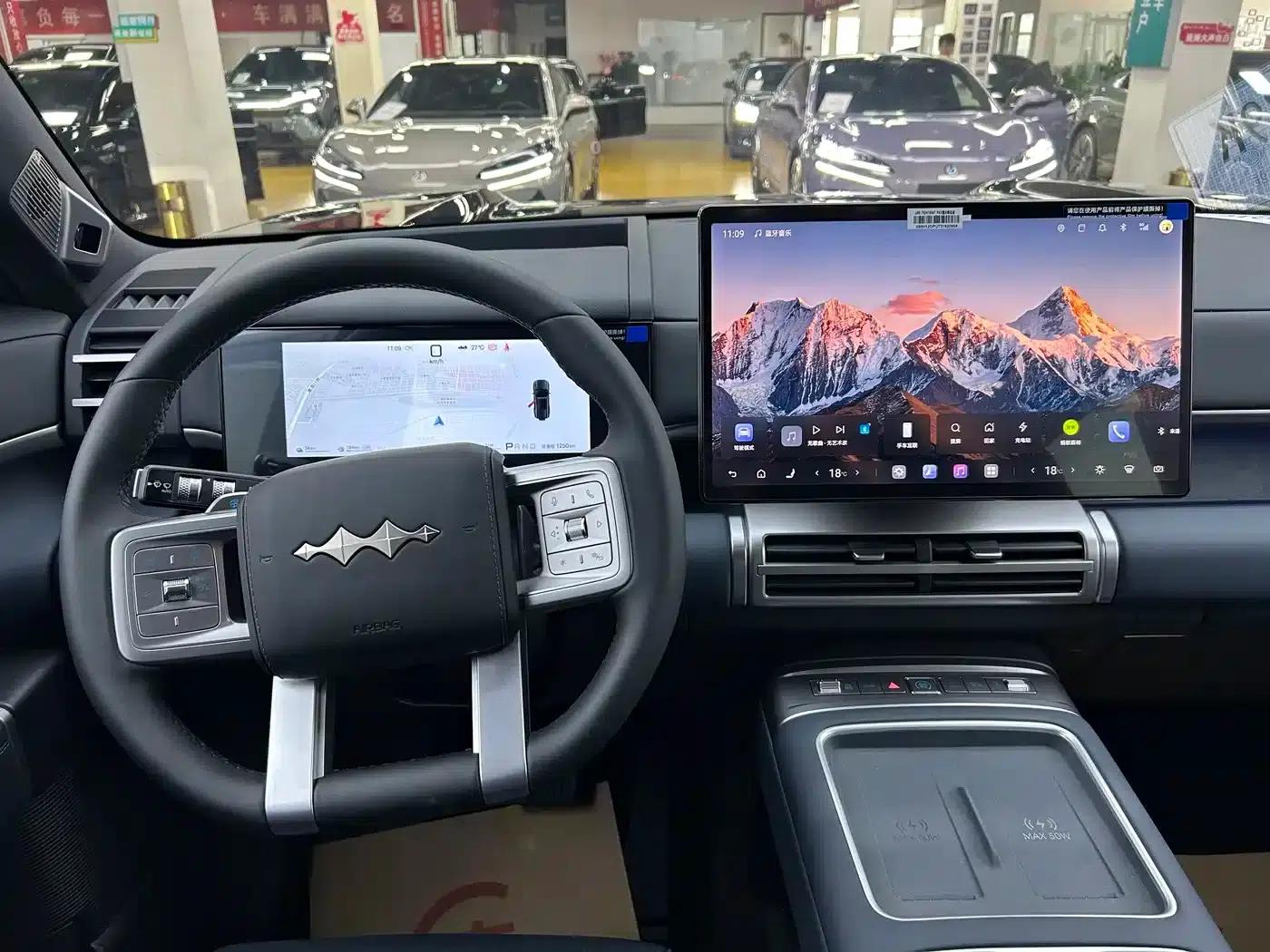 Titanium 7 2025 Model 190KM 4WD Ultra Edition — миниатюра 7