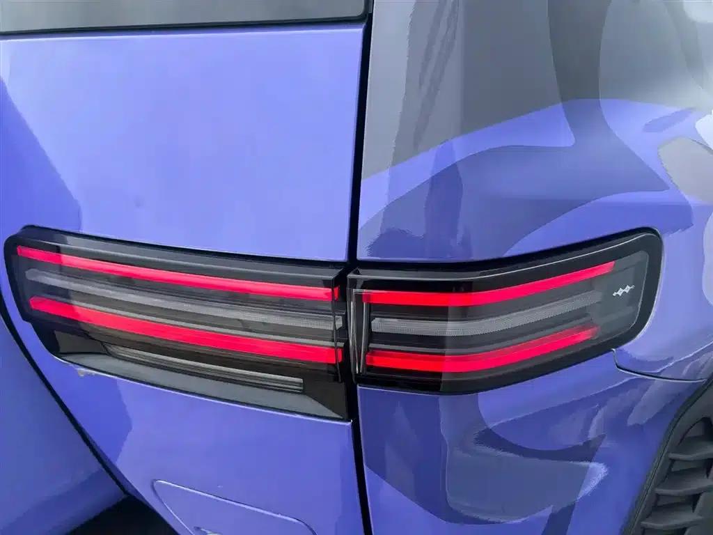Titanium 3 2025 Model 501KM AWD Ultra Edition — миниатюра 21