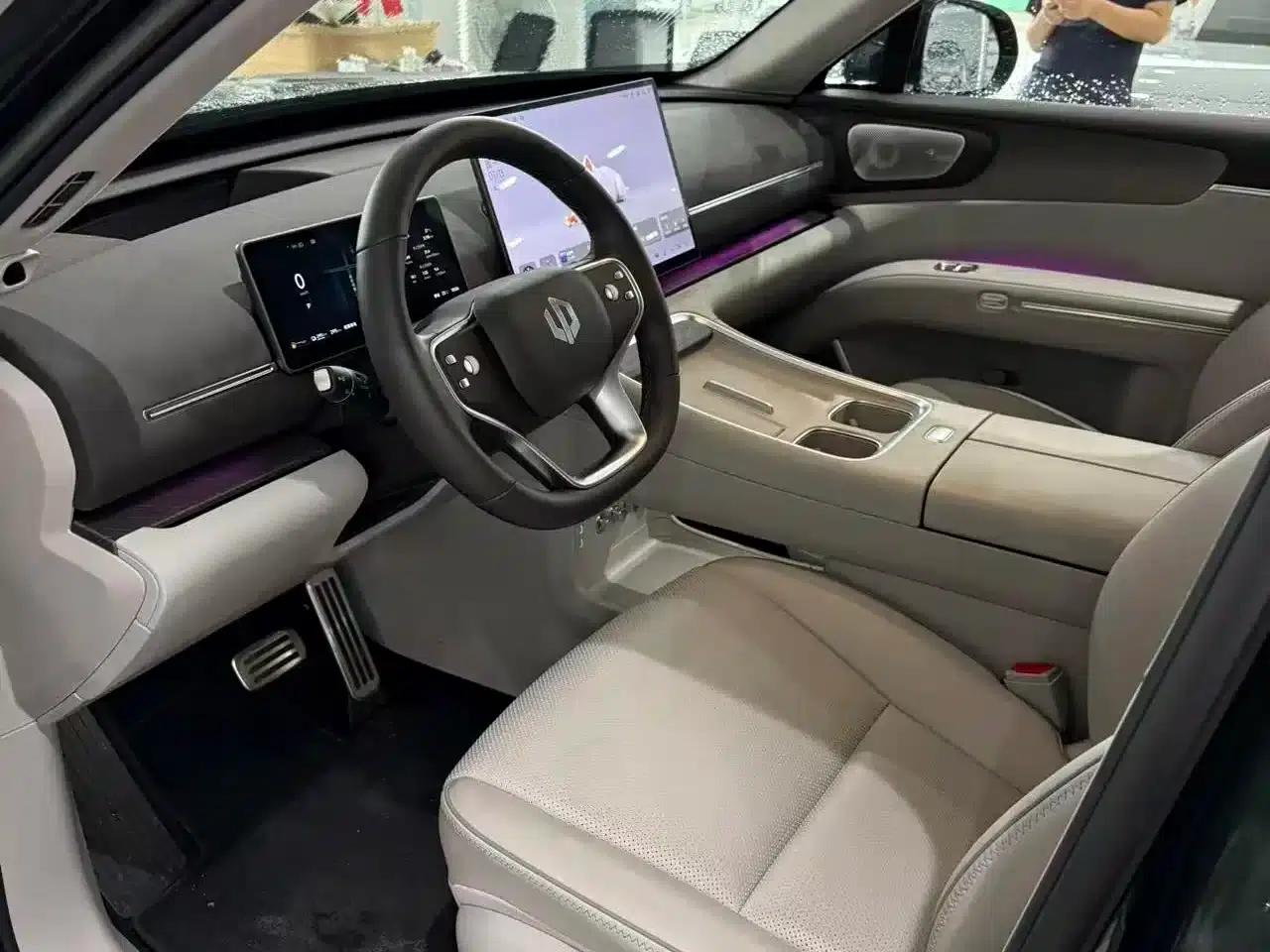 Leapmotor D19 2026 Range Extended 500 Smart Edition (6-seater) — миниатюра 3