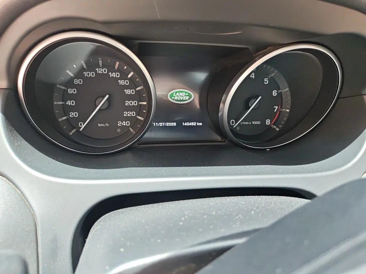 Land Rover Discovery Sport 2016 2.0T SE — миниатюра 12