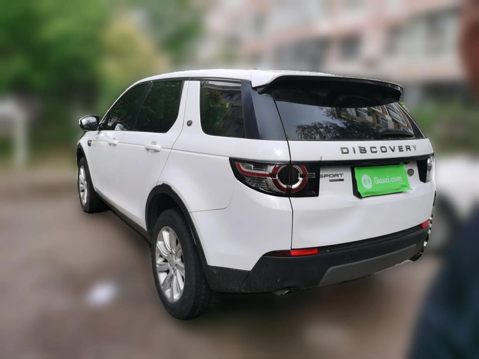 Land Rover Discovery Sport 2017 2.0T SE — миниатюра 4