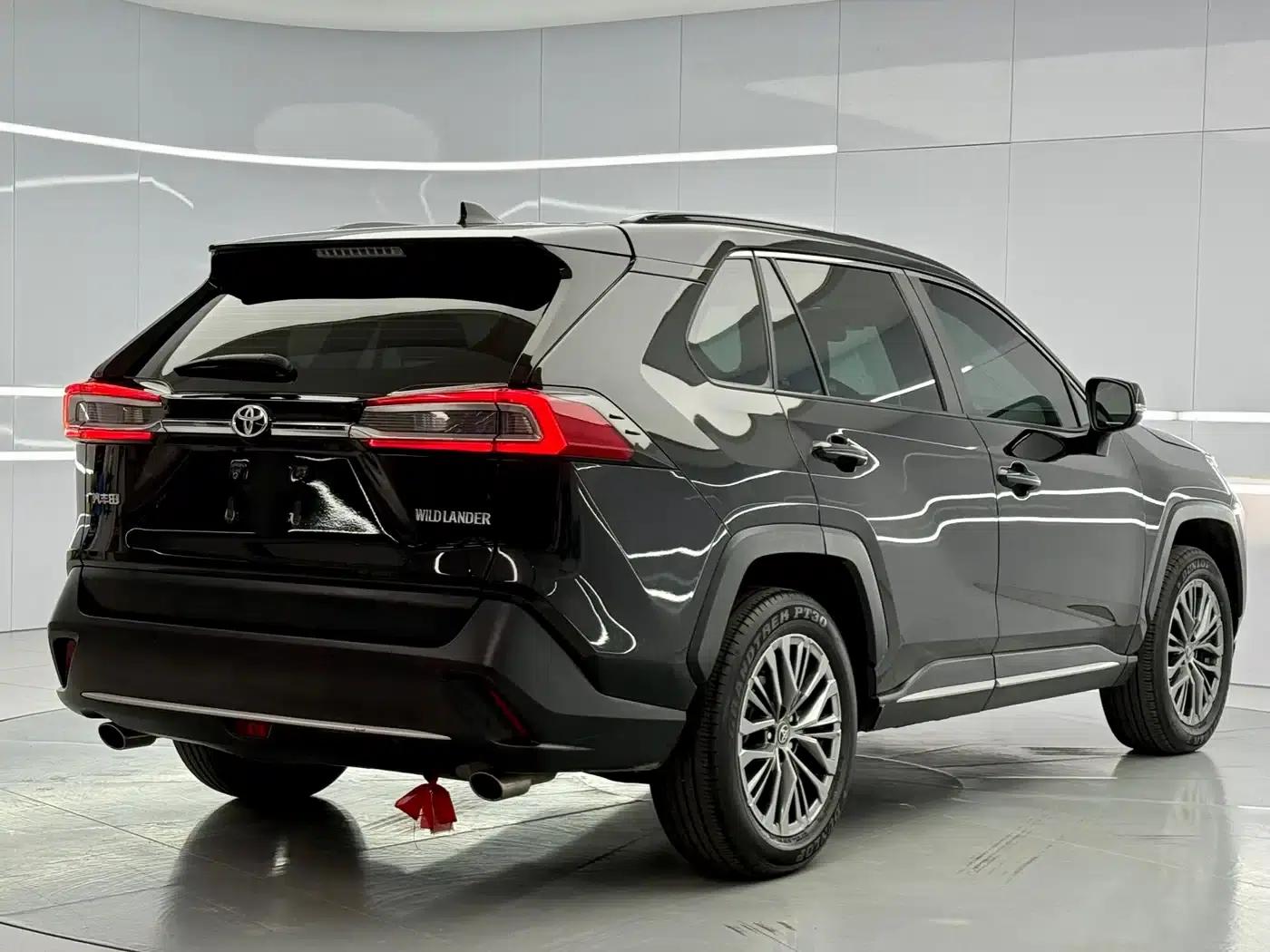 2024 Toyota RAV4 2.0L CVT 2WD Luxury PLUS Edition — миниатюра 16