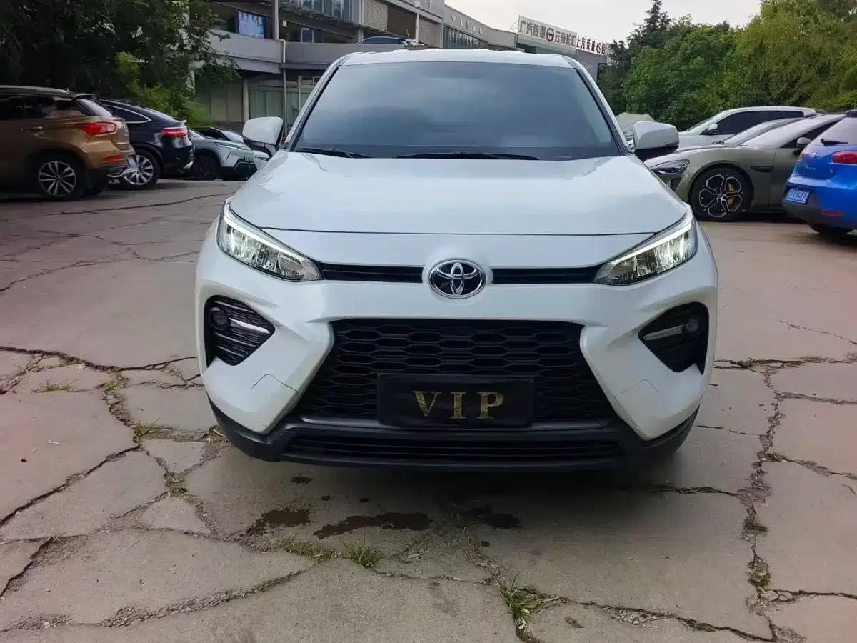 2023 Toyota Highlander 2.0L CVT 2WD Urban Edition — миниатюра 2