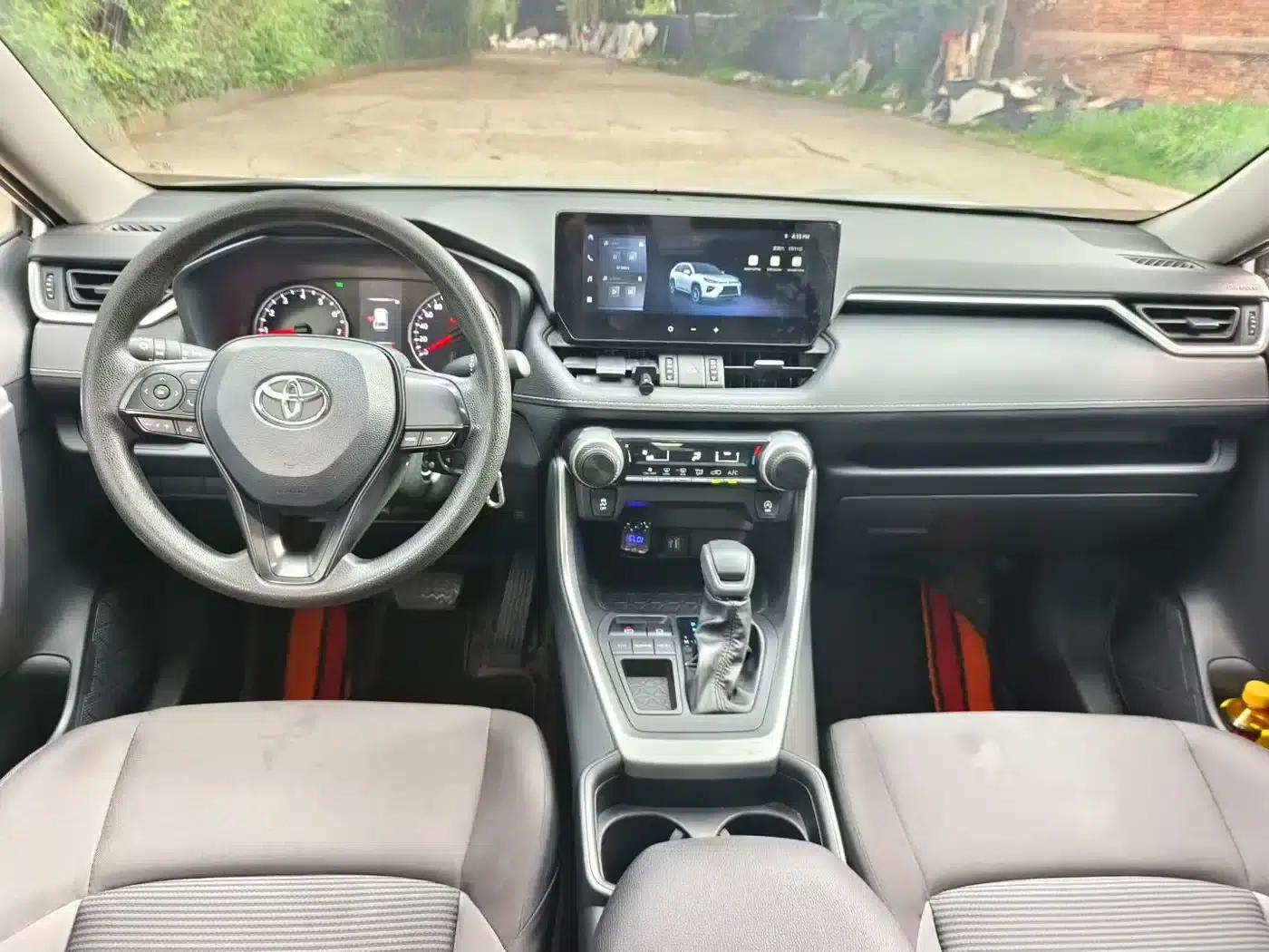 2023 Toyota Highlander 2.0L CVT 2WD Urban Edition — миниатюра 5