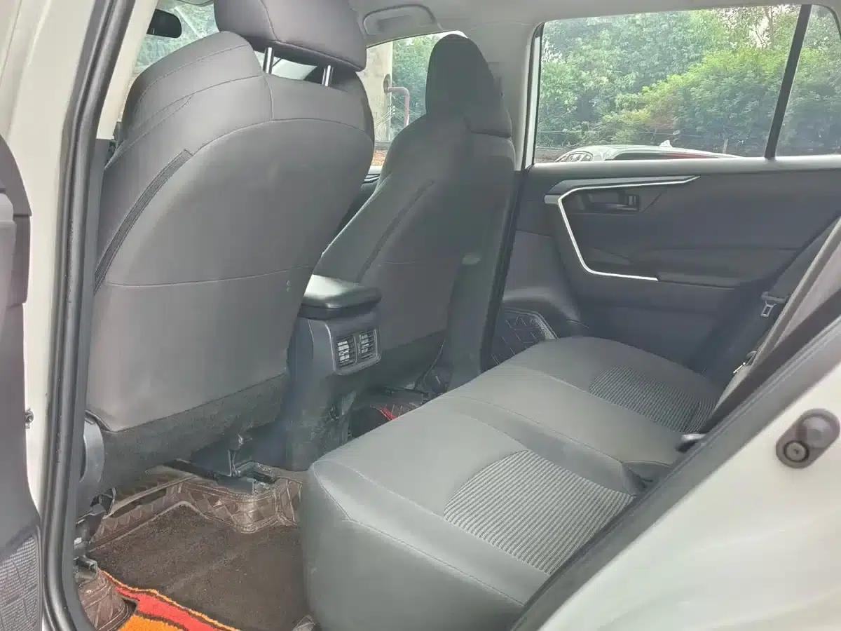 2023 Toyota Highlander 2.0L CVT 2WD Urban Edition — миниатюра 6
