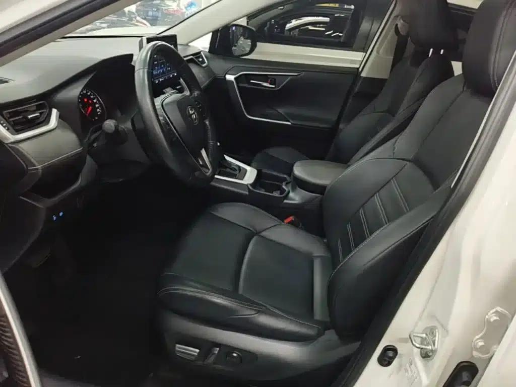 2022 Toyota RAV4 2.0L CVT 2WD Luxury Edition — миниатюра 15