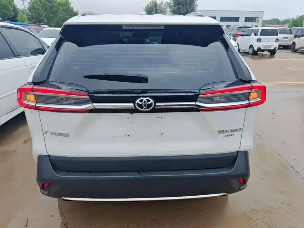 2023 Toyota RAV4 2.0L CVT 4WD Luxury PLUS Edition — миниатюра 6