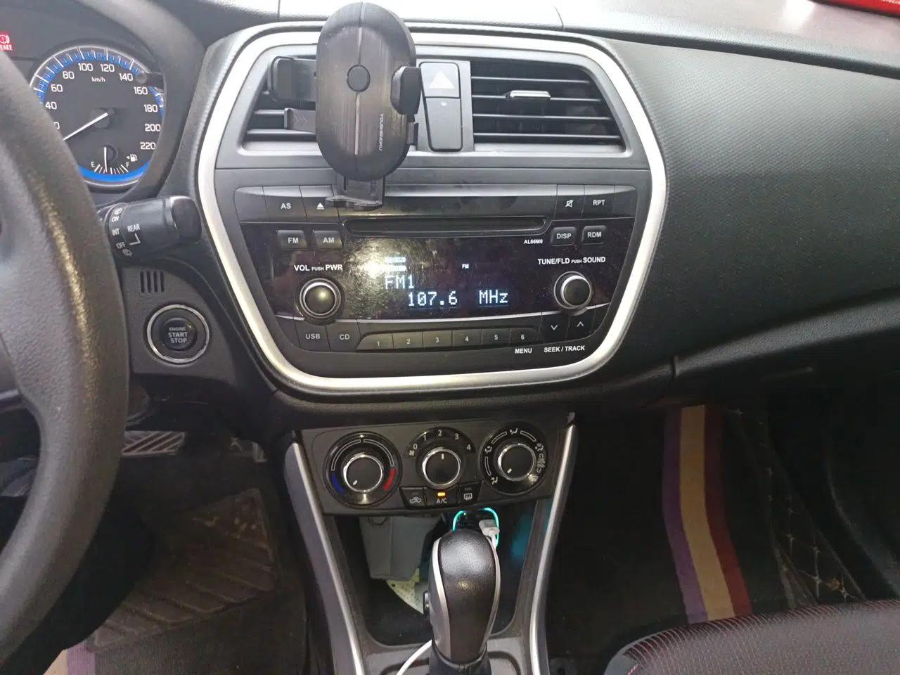 Suzuki S-Cross 2014 1.6L CVT Two-Wheel Drive Entry Model — миниатюра 13