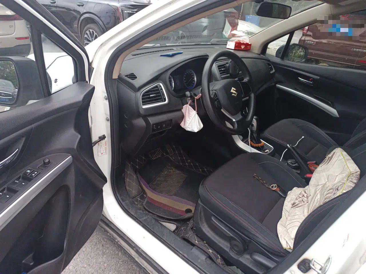 Suzuki S-Cross 2014 1.6L CVT Two-Wheel Drive Entry Model — миниатюра 16