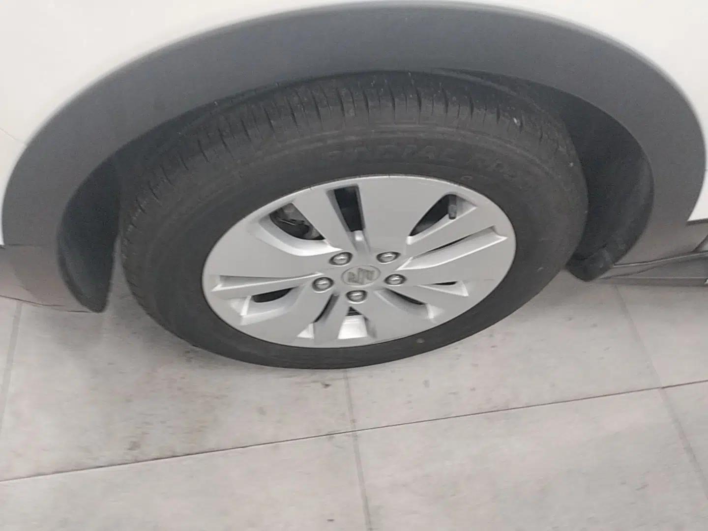 Suzuki S-Cross 2014 1.6L CVT Two-Wheel Drive Elite Version — миниатюра 10