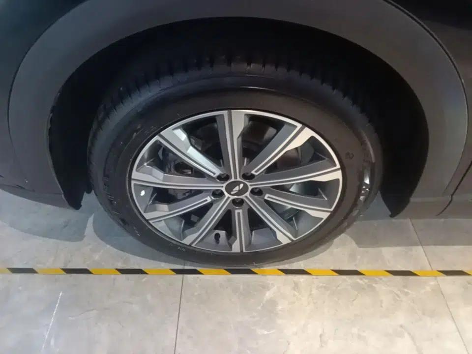 Chery Fengyun T9 2025 120 Long-Range Prestige Version 5 Seats Lithium Iron Phosphate — миниатюра 10
