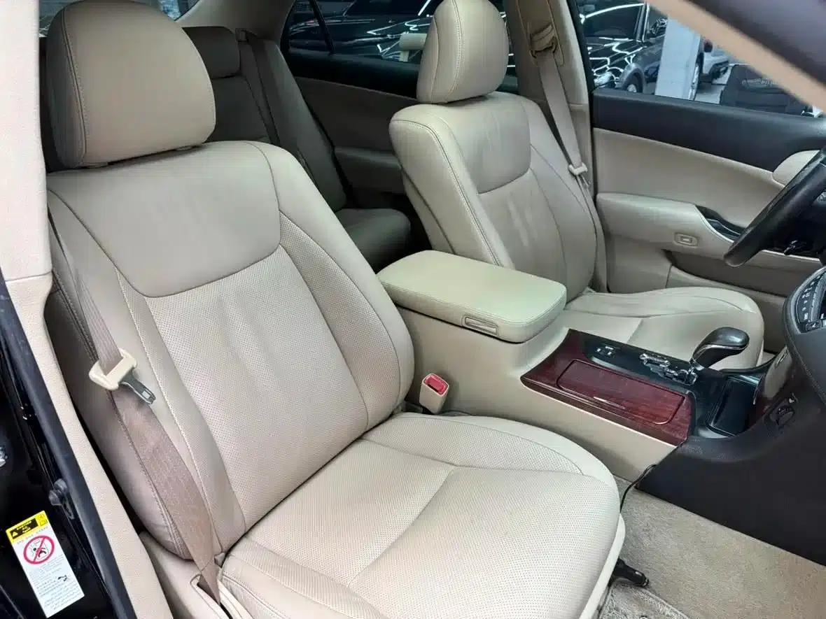 Crown 2011 2.5L Royal Leather Sunroof Special Edition — миниатюра 17