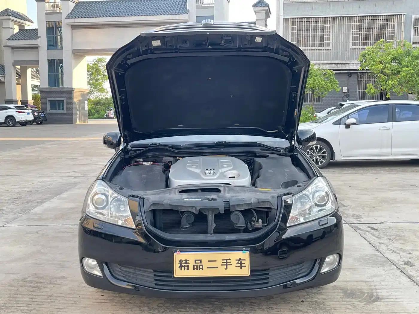 Crown 2010 2.5L Royal Leather Sunroof Edition — миниатюра 14