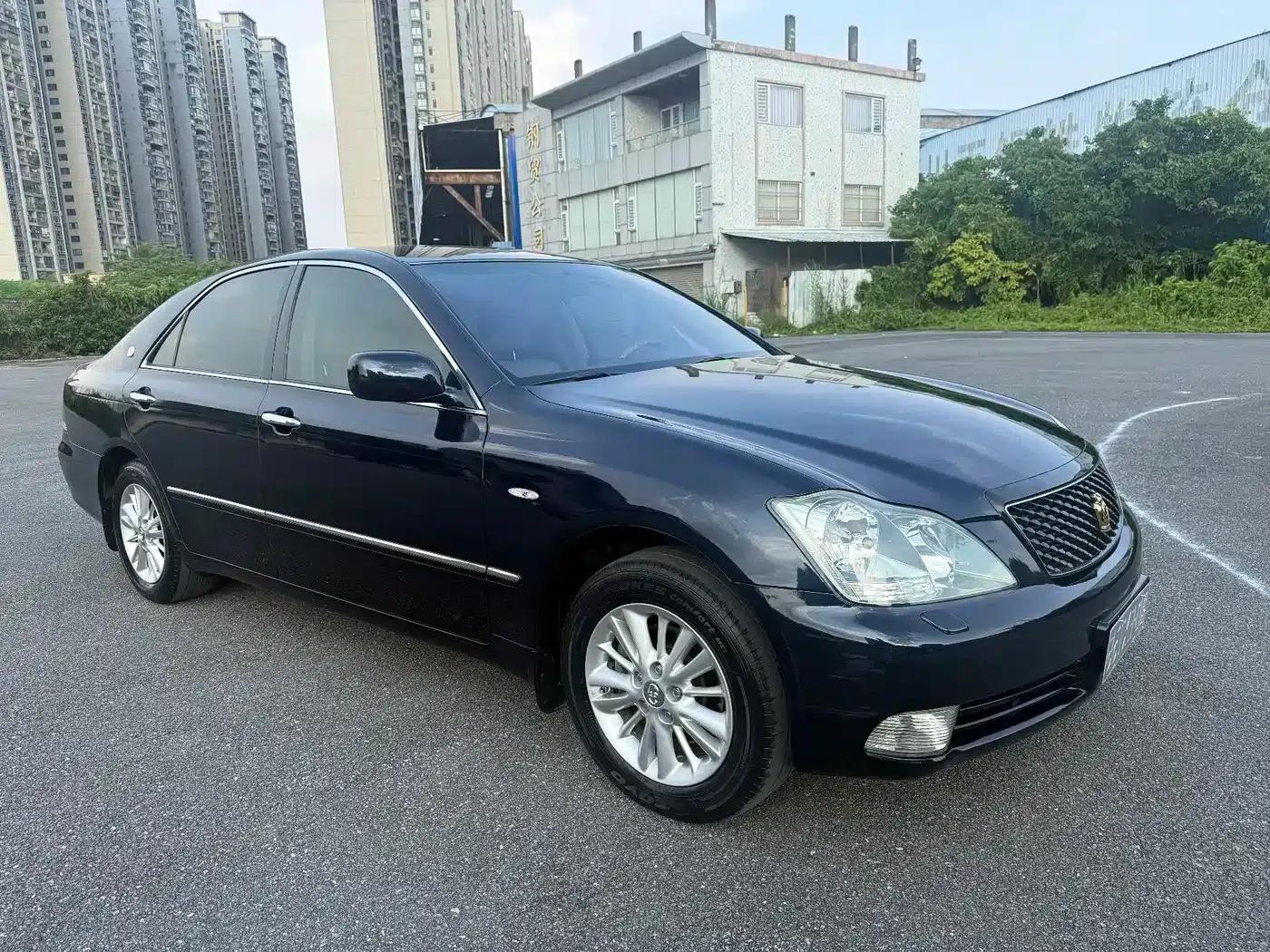Crown 2006 2.5L Royal Leather Edition — миниатюра 3