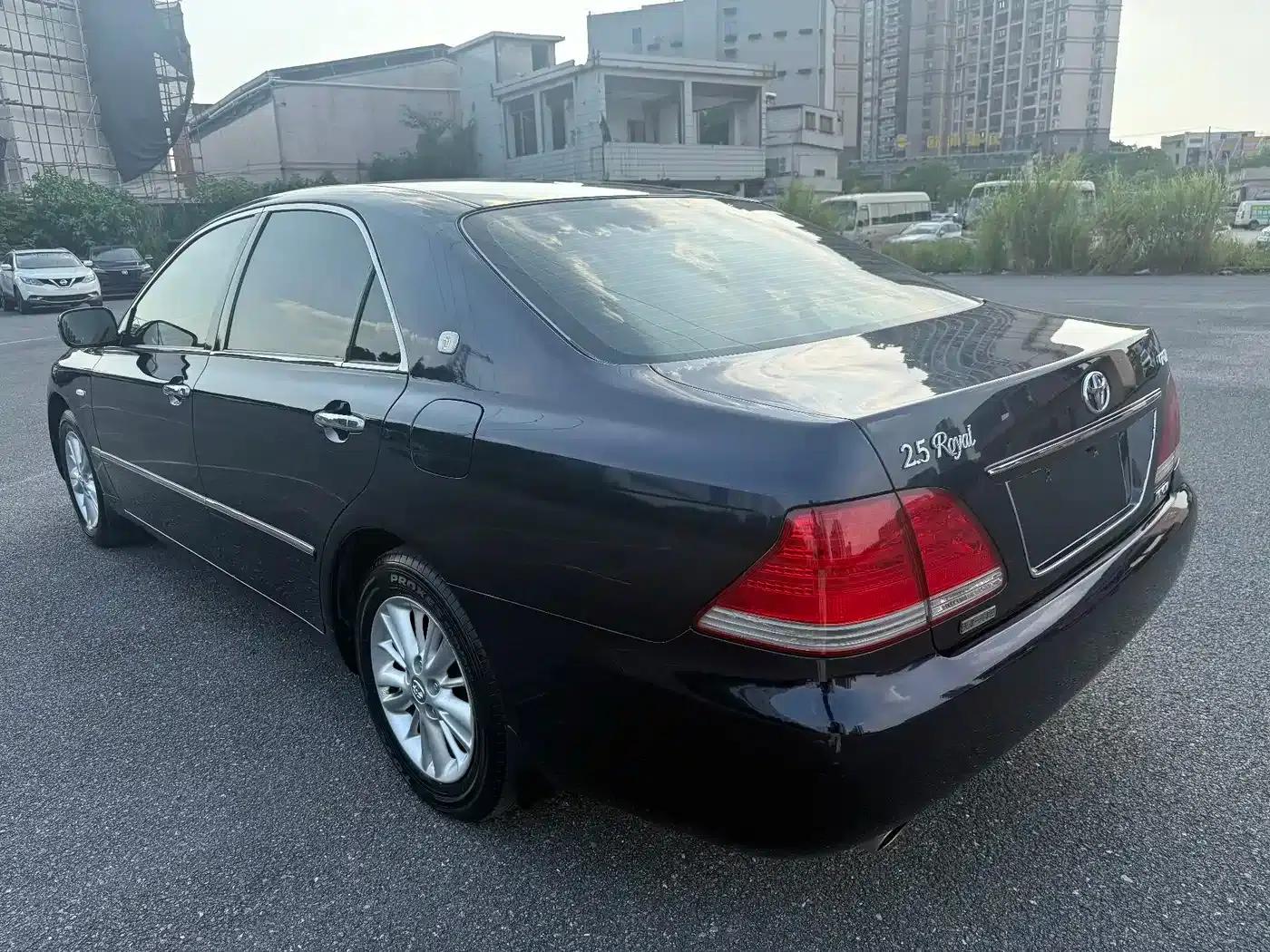 Crown 2006 2.5L Royal Leather Edition — миниатюра 6