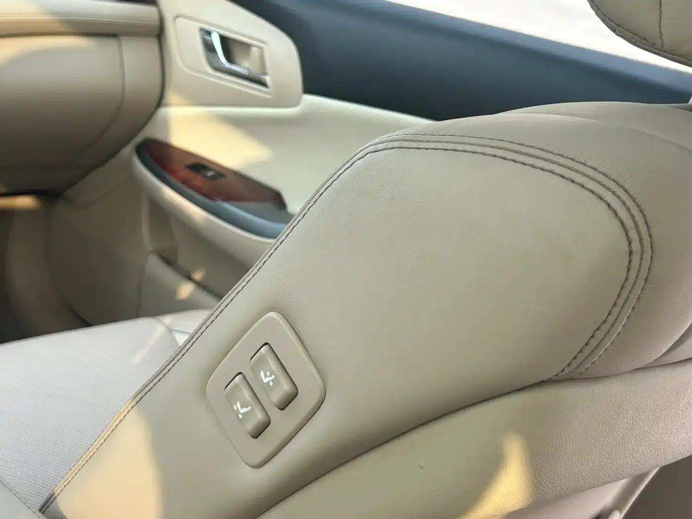 Crown 2012 2.5L Royal Navigation Edition — миниатюра 11
