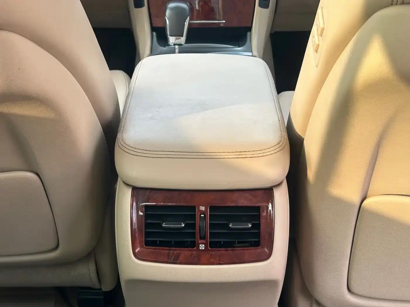 Crown 2012 2.5L Royal Navigation Edition — миниатюра 10