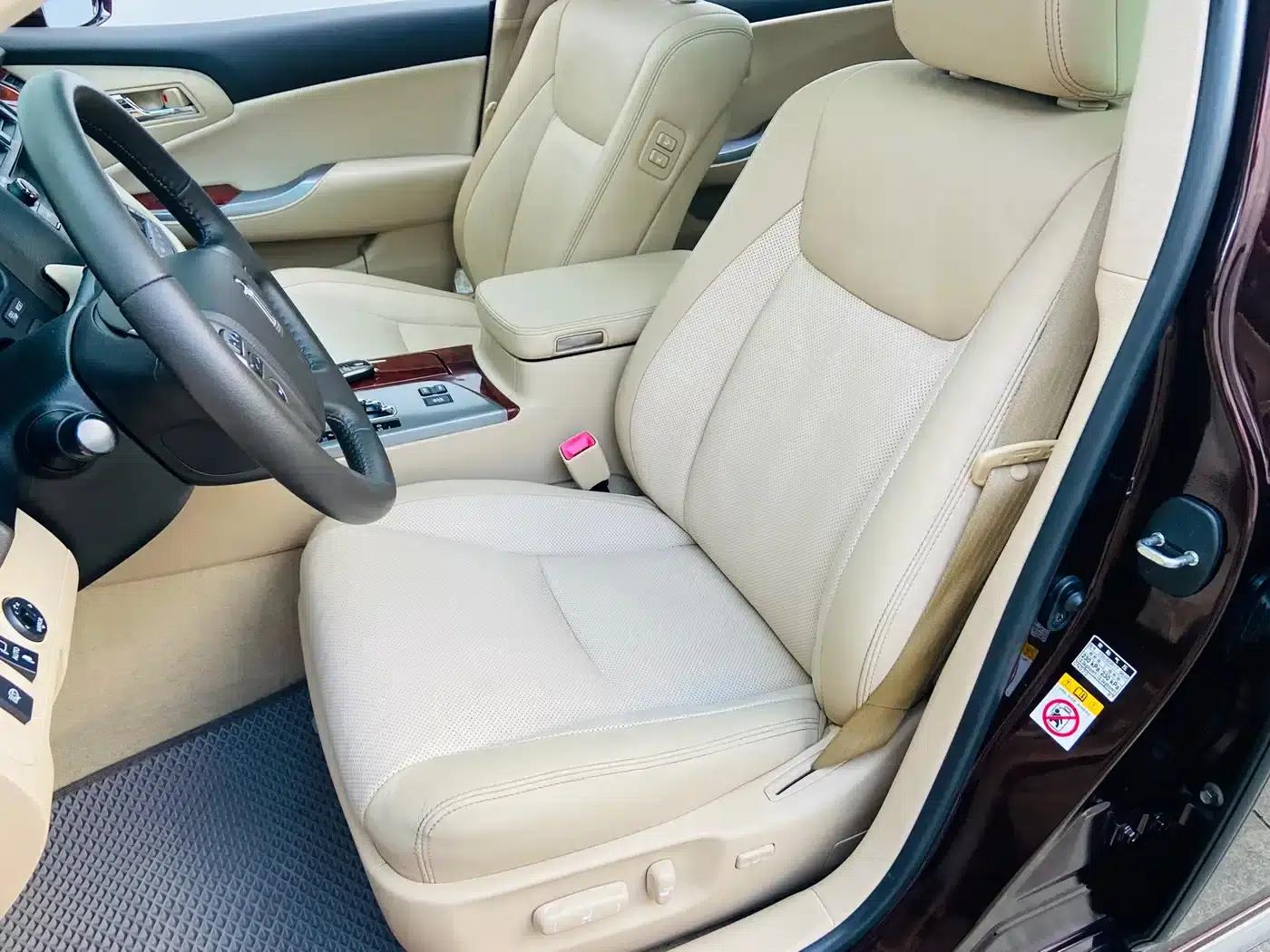 Crown 2012 2.5L Royal Leather Edition — миниатюра 14