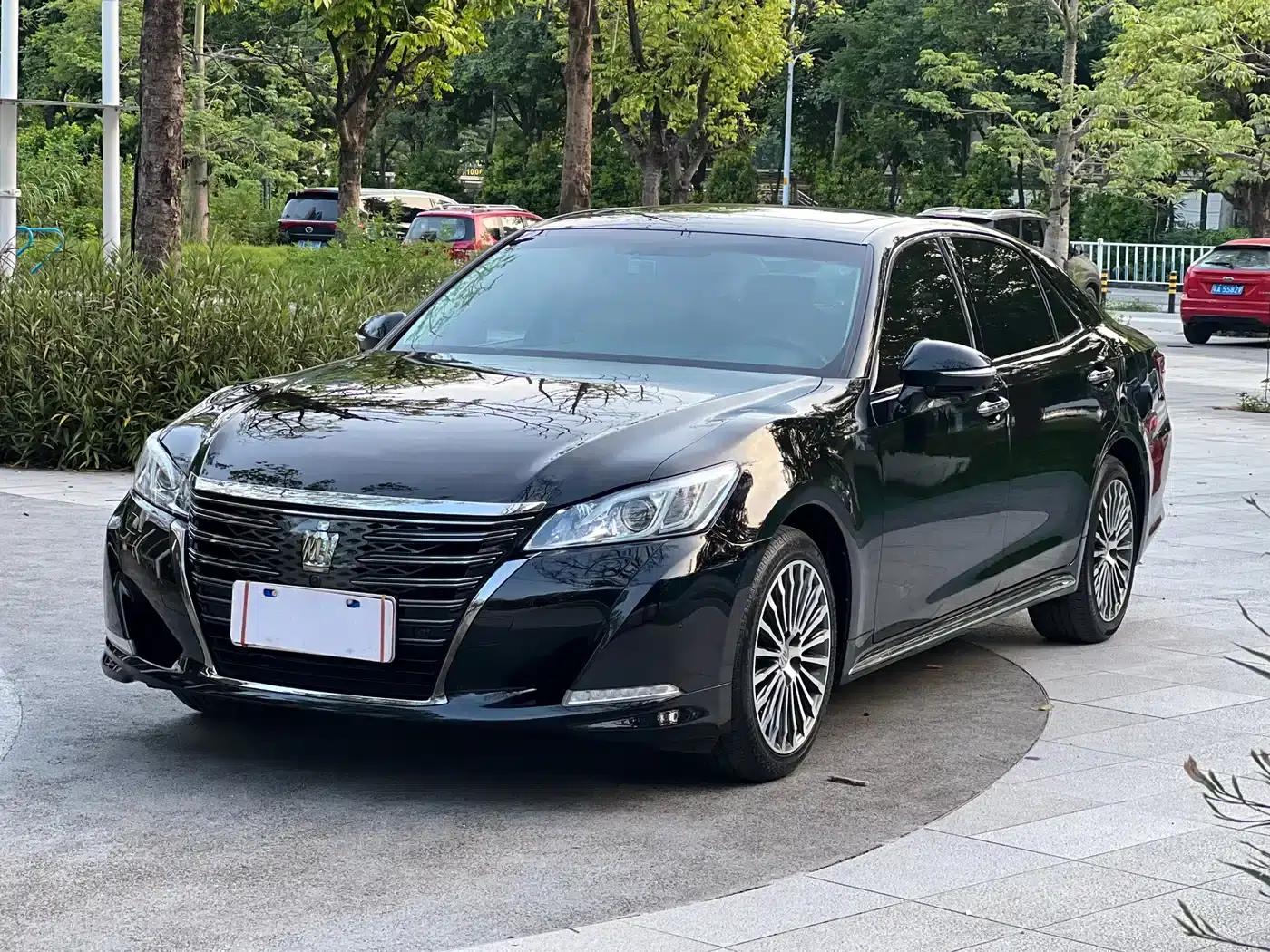 Crown 2018 2.0T Elite Edition — миниатюра 1
