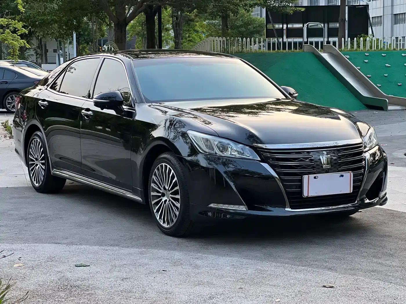 Crown 2018 2.0T Elite Edition — миниатюра 2