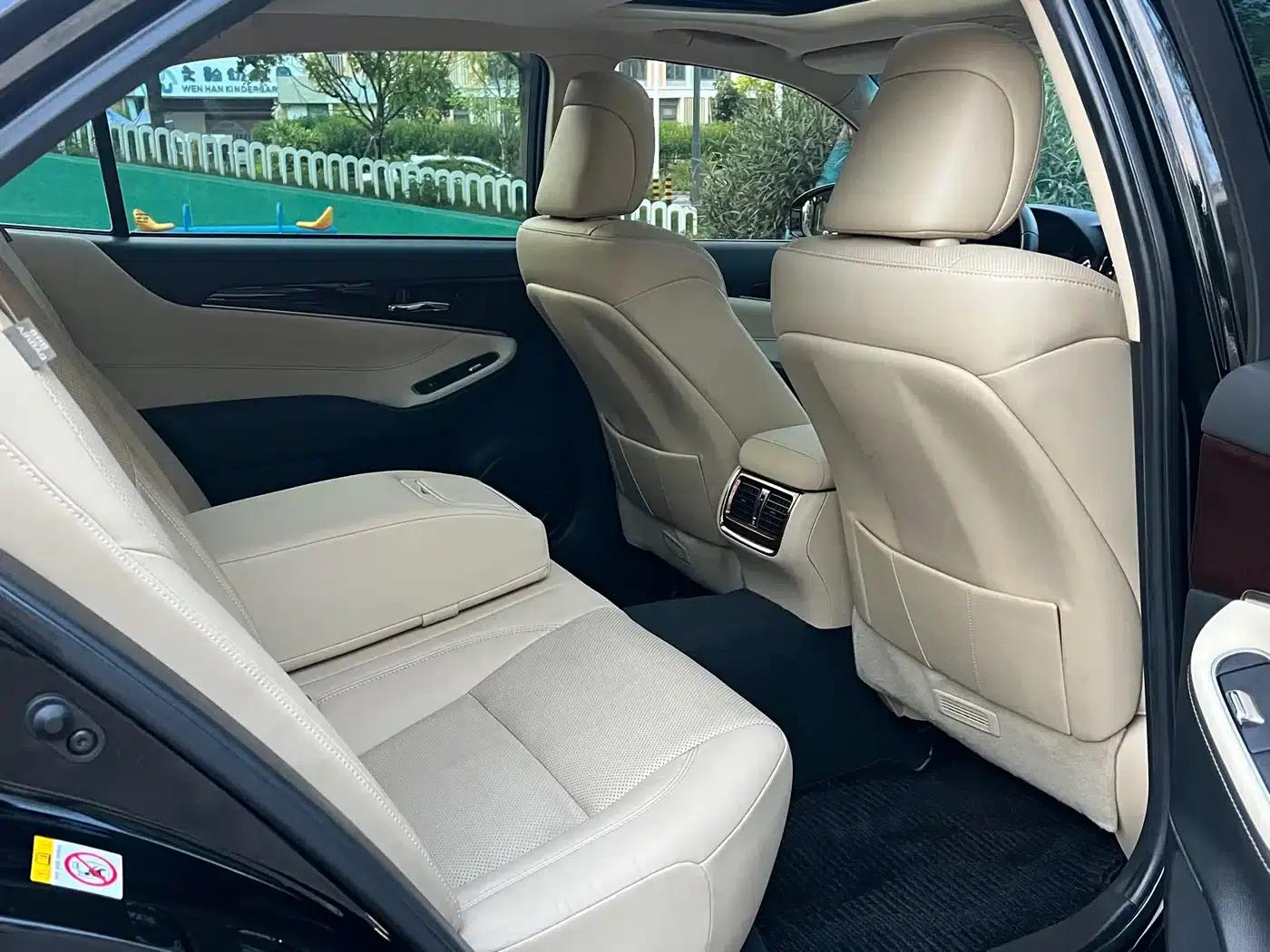 Crown 2018 2.0T Elite Edition — миниатюра 12