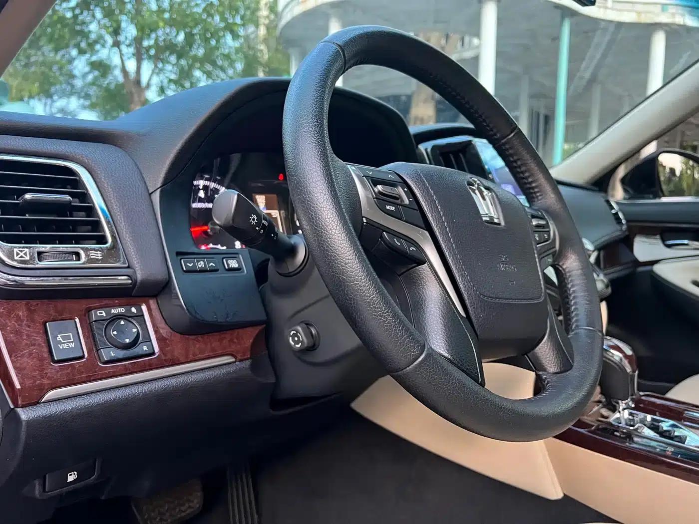 Crown 2018 2.0T Elite Edition — миниатюра 14
