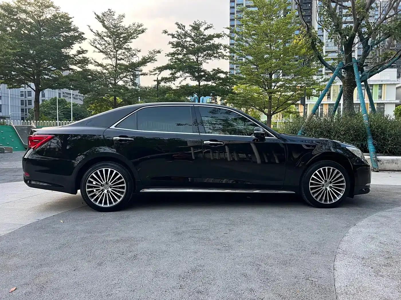 Crown 2018 2.0T Elite Edition — миниатюра 8