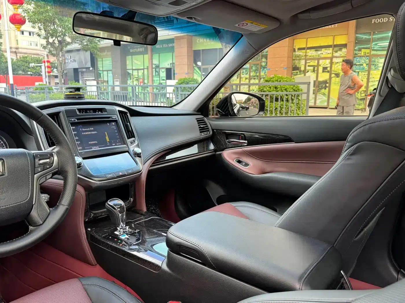 Crown 2018 2.0T Sport Edition — миниатюра 14