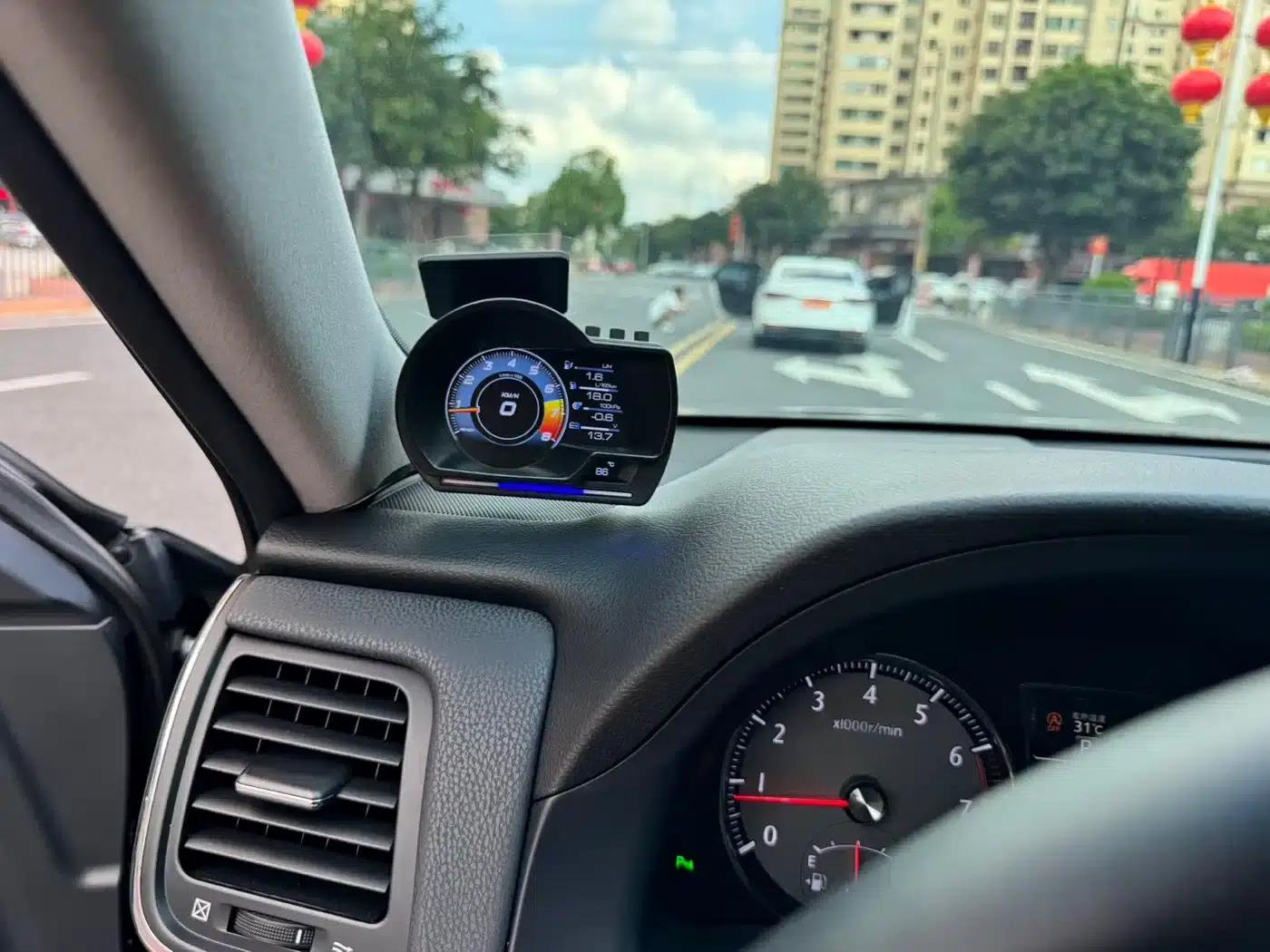 Crown 2018 2.0T Sport Edition — миниатюра 15